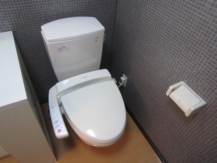 物件内観写真8　(トイレ)