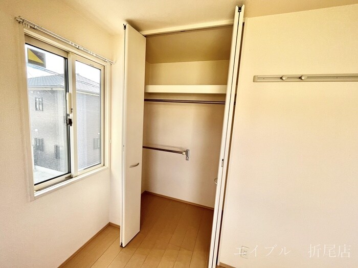 物件内観写真12　(収納)
