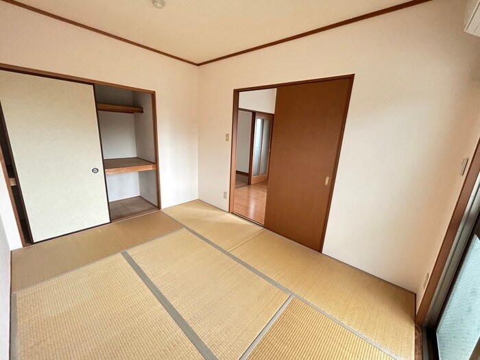 物件内観写真7　(居室)