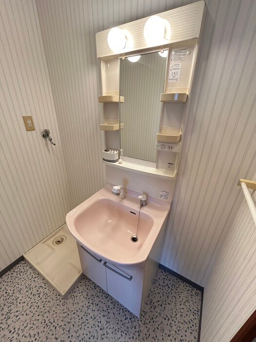 物件内観写真11　(洗面)