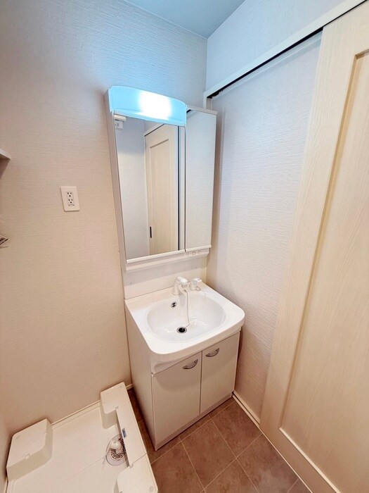 物件内観写真6　(洗面)