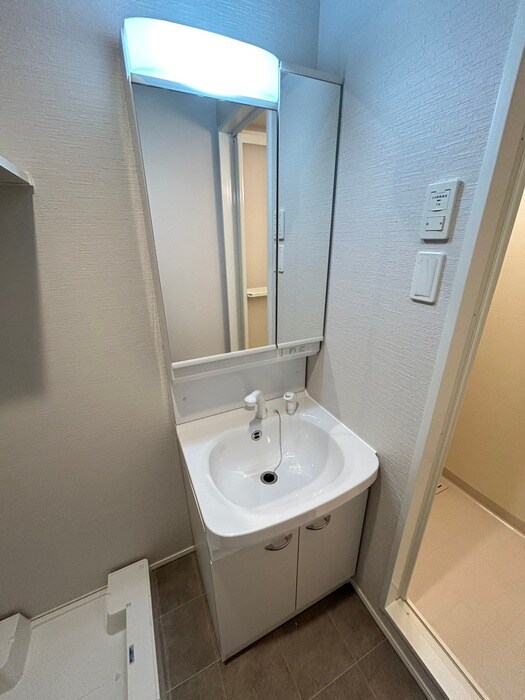 物件内観写真7　(洗面)