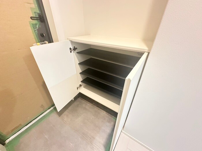 物件内観写真7　(靴箱)