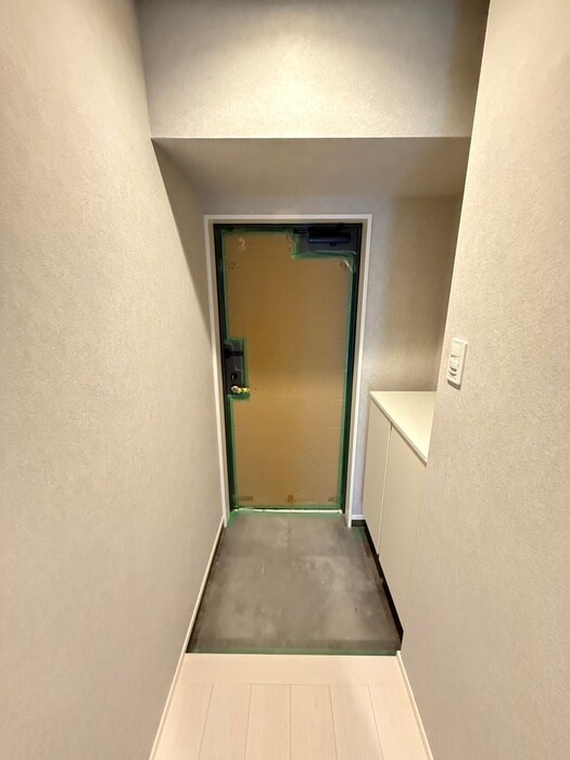物件内観写真10　(玄関)