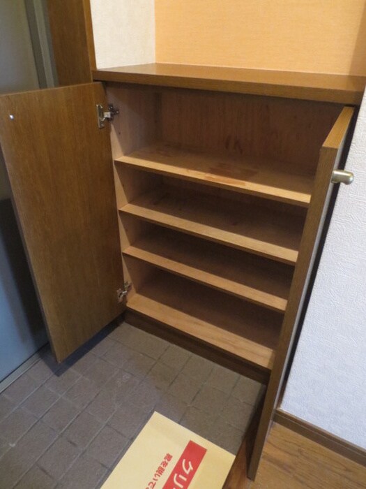 物件内観写真9　(靴箱)