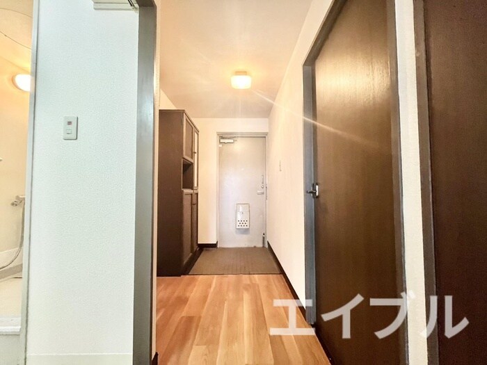 物件内観写真18　(廊下)