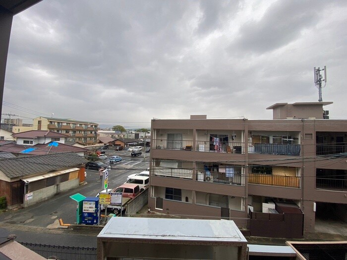 物件内観写真18　(室内からの展望)