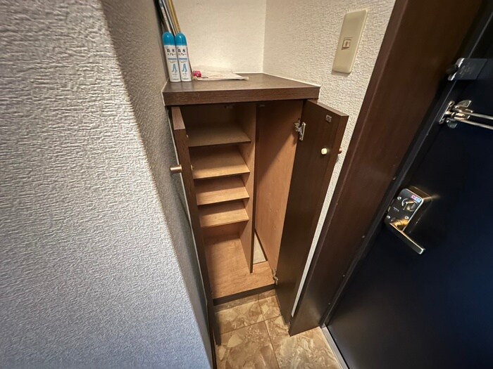 物件内観写真14　(靴箱)