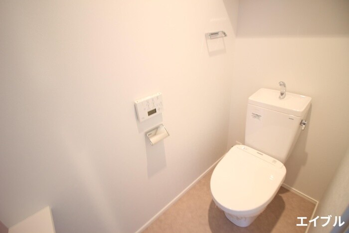 物件内観写真15　(トイレ)