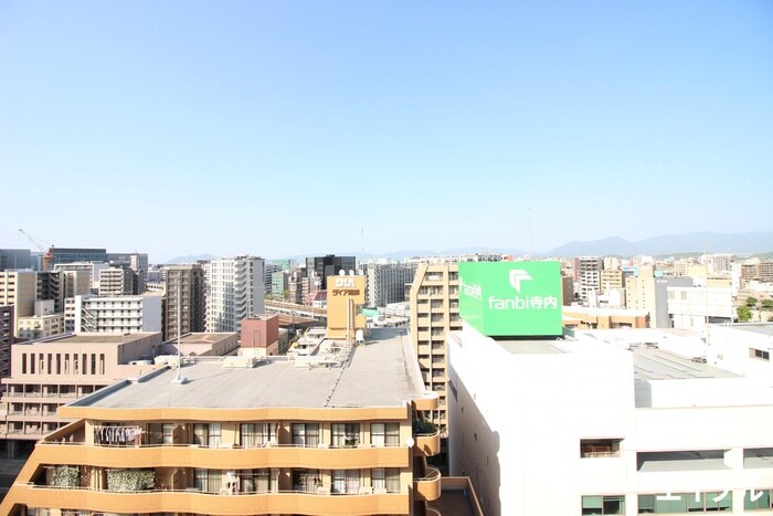 物件内観写真22　(室内からの展望)