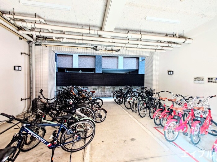 物件外観写真5　(駐輪場)