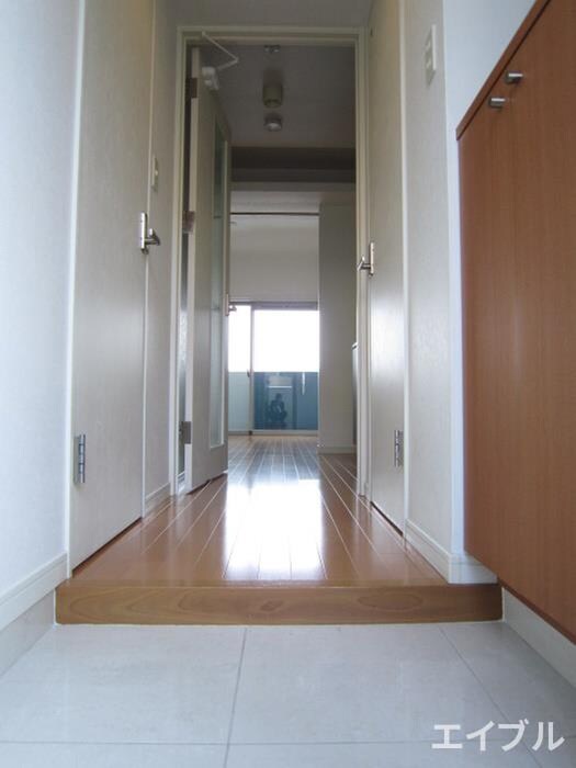 物件内観写真16　(廊下)
