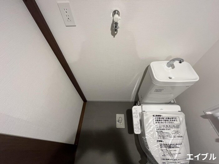 物件内観写真13　(洗濯機置場)