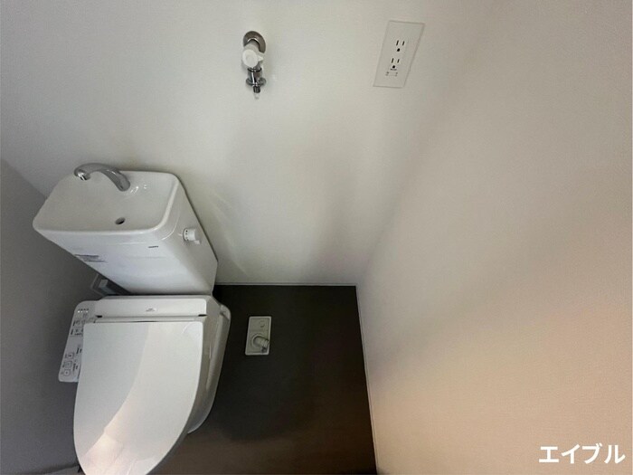 物件内観写真14　(洗濯機置場)