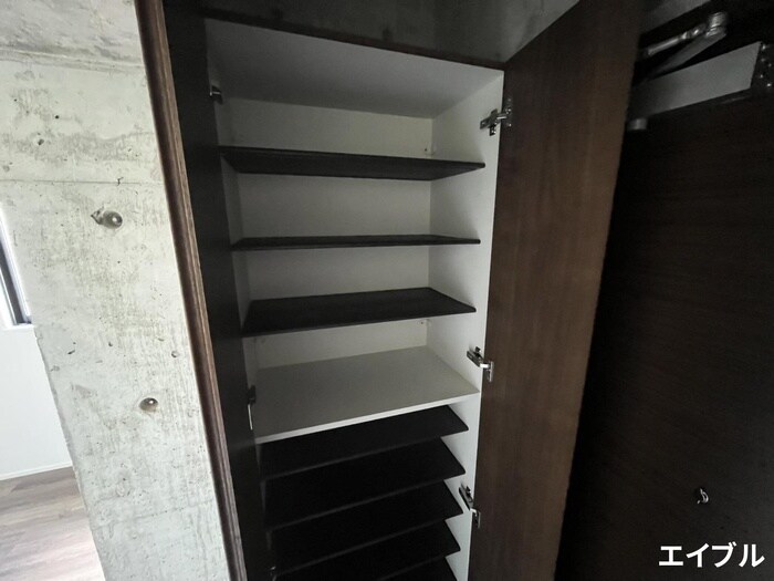 物件内観写真15　(靴箱)