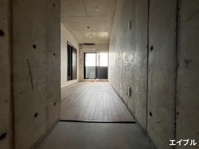 物件内観写真15　(玄関)