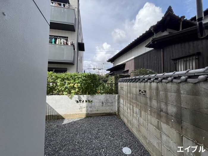 物件内観写真22　(室内からの展望)