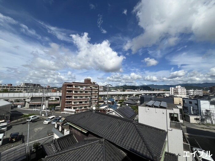 物件内観写真22　(室内からの展望)