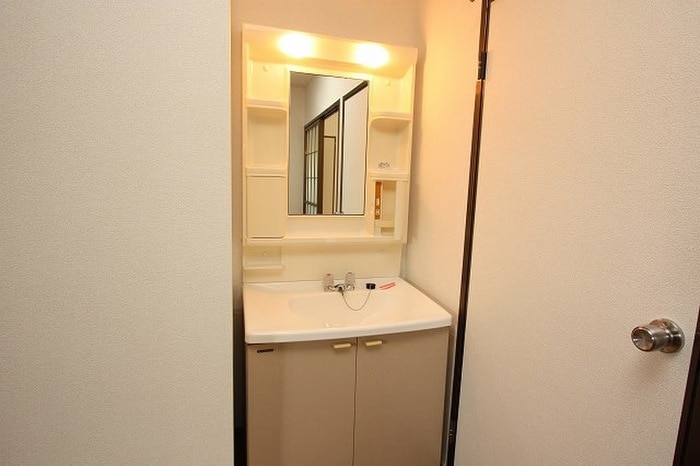 物件内観写真9　(洗面)