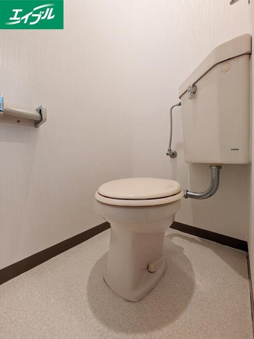 物件内観写真9　(トイレ)