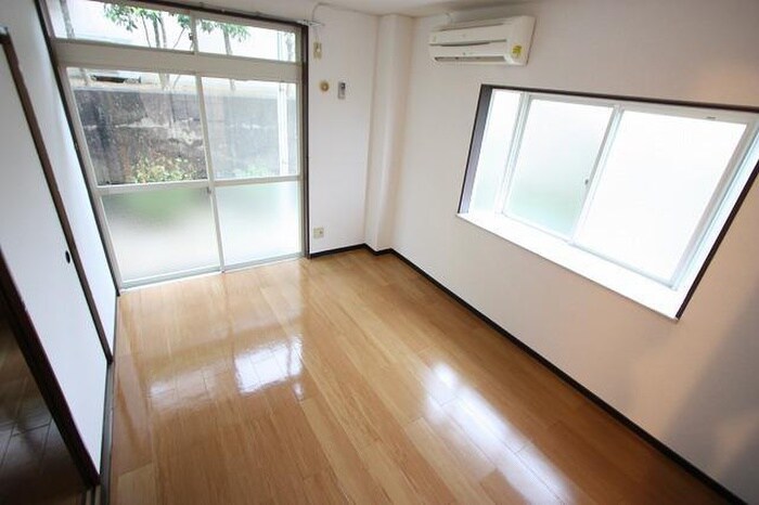 物件内観写真14　(居室)