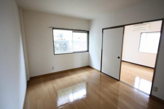 物件内観写真15　(居室)