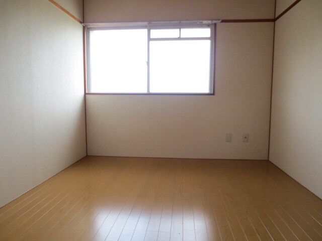 物件内観写真5　(居室)