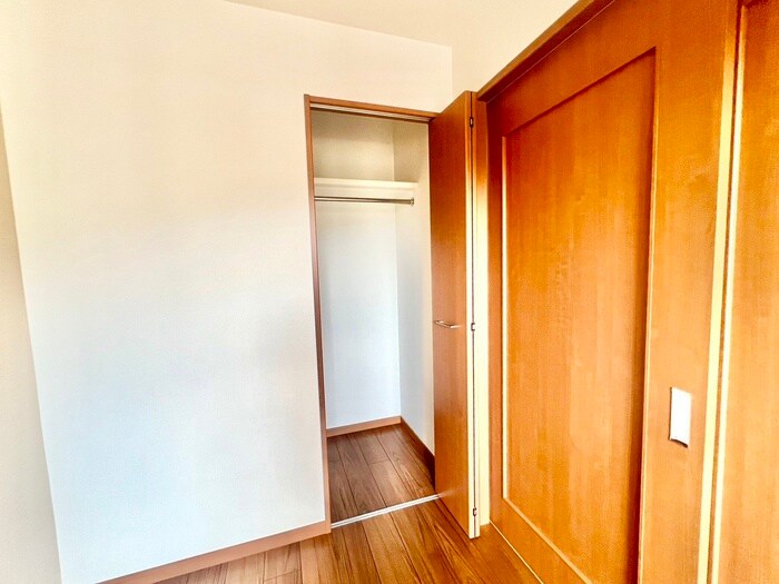 物件内観写真10　(収納)