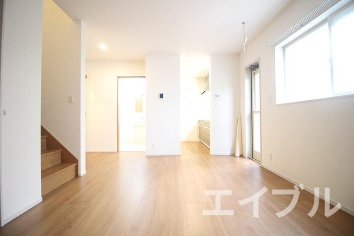 物件内観写真8　(居室)