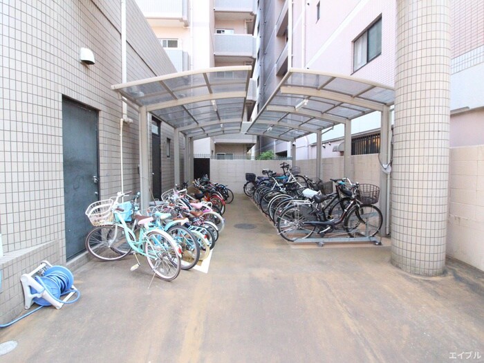 物件外観写真5　(駐輪場)
