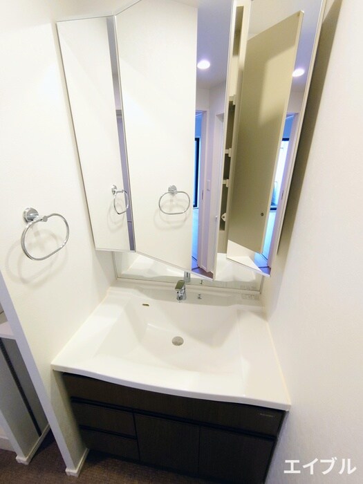 物件内観写真11　(洗面)