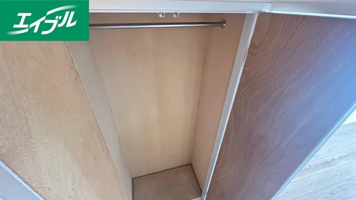 物件内観写真12　(収納)