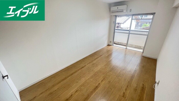 物件内観写真18　(居室)