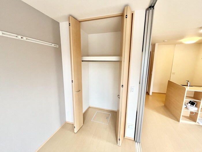 物件内観写真11　(収納)