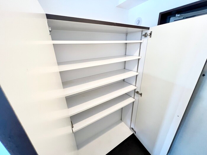 物件内観写真16　(靴箱)