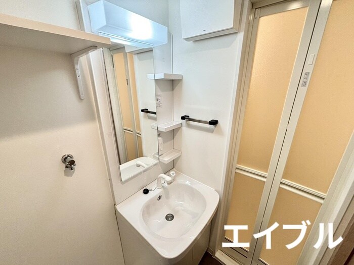 物件内観写真10　(収納)