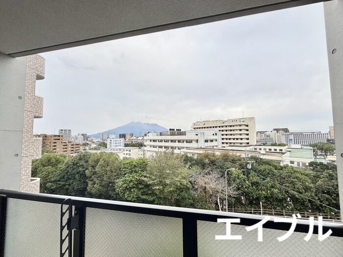 物件内観写真15　(室内からの展望)