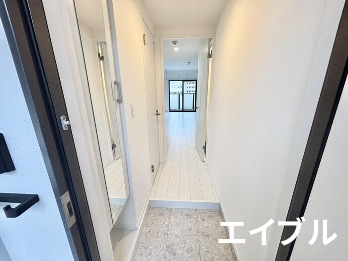 物件内観写真16　(玄関)