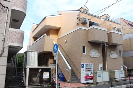 ｺﾝﾌｫｰﾄﾍﾞﾈﾌｨｽ井尻NEXT1外観写真