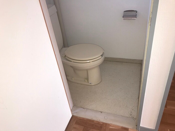 物件内観写真7　(トイレ)