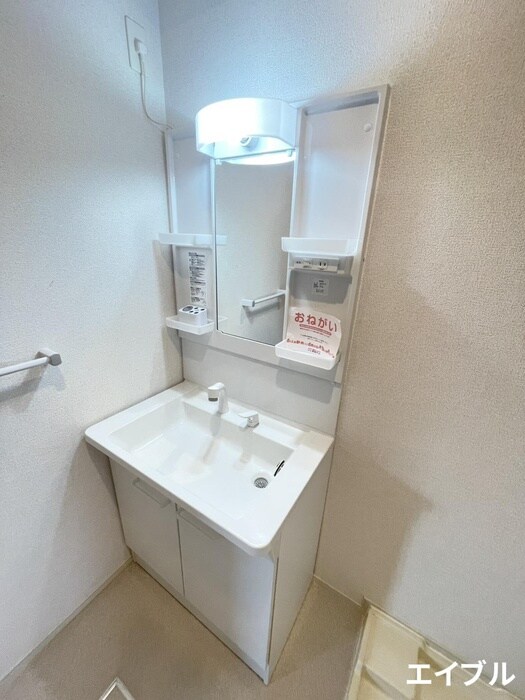 物件内観写真8　(洗面)