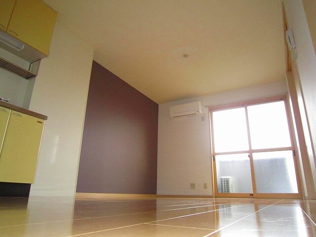 物件内観写真4　(居室)