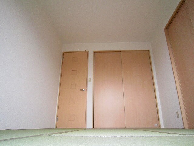 物件内観写真6　(居室)