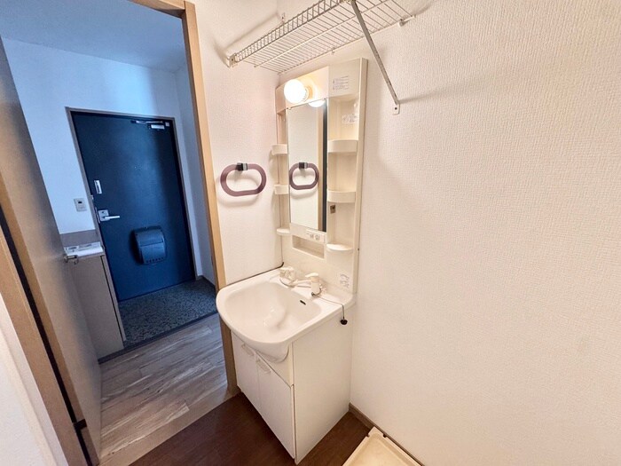 物件内観写真8　(洗面)