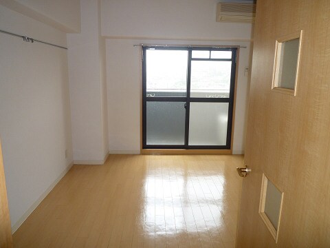 物件内観写真5　(居室)