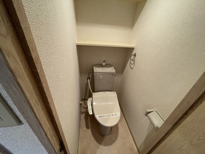 物件内観写真8　(トイレ)