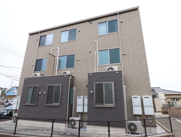 物件外観写真3　(外観写真)