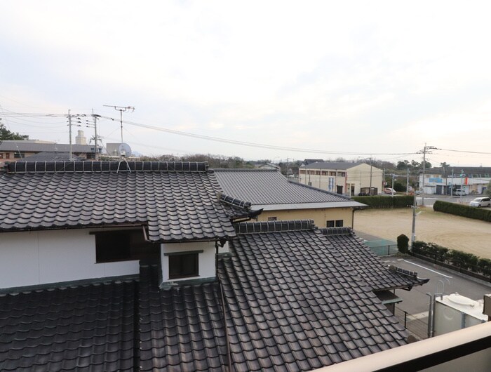 物件内観写真18　(室内からの展望)