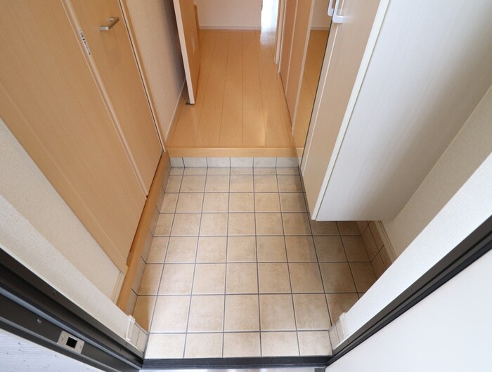 物件内観写真20　(玄関)