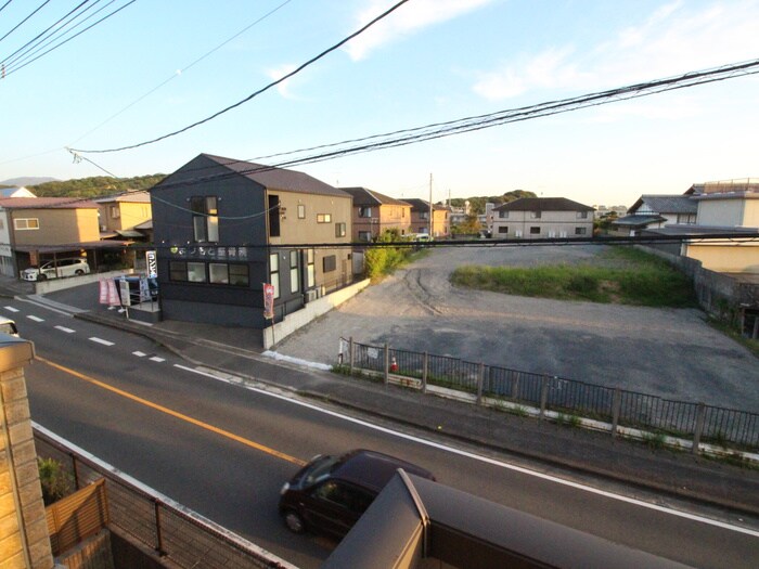 物件内観写真12　(室内からの展望)